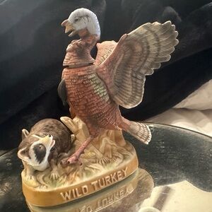 Austin Nichols Wild Turkey w/ Raccoon 1984 Liquor Bottle